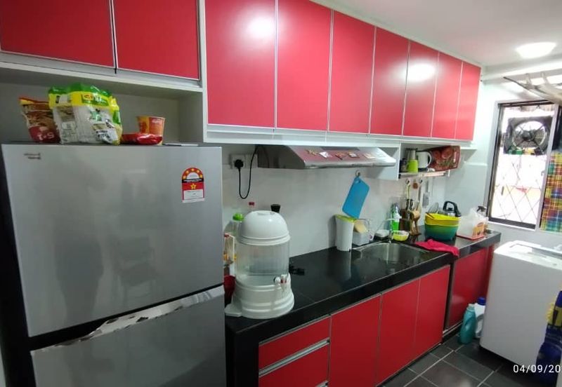 Flat Pandan Jaya Blok L13