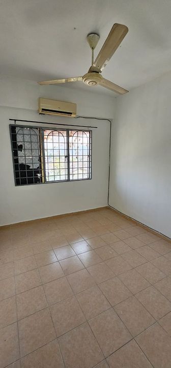 Rare Big Unit In Ampang Teratai - For Sale, Selangor, Ampang