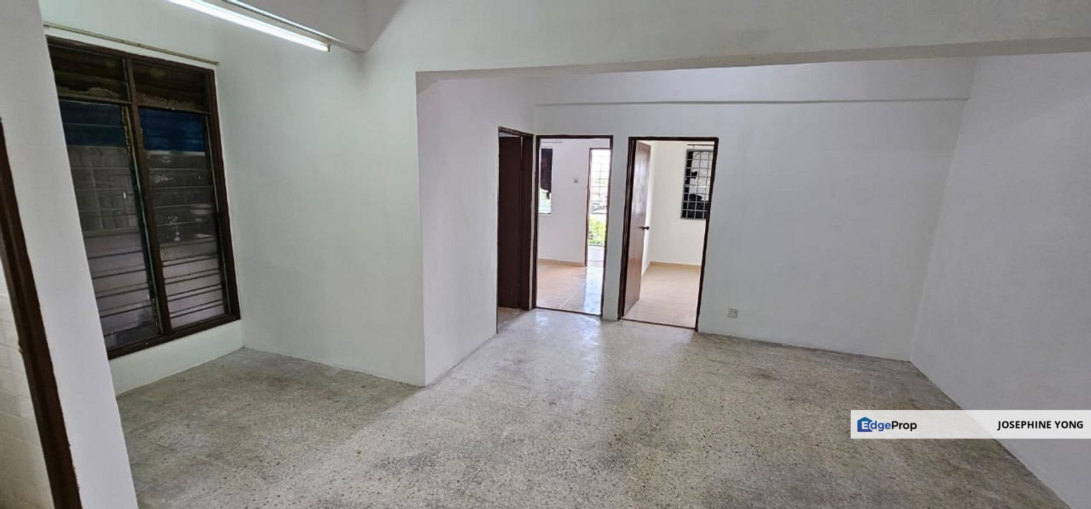 Rare Big Unit In Ampang Teratai - For Sale, Selangor, Ampang