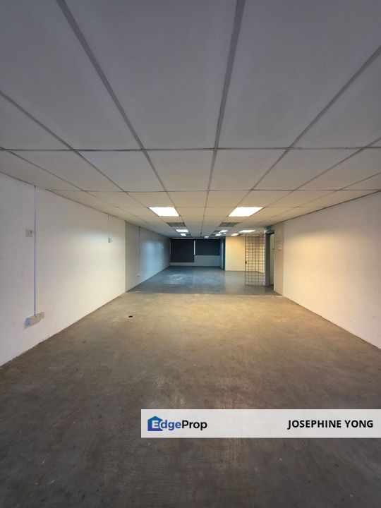 For rent – First floor shop @ Pandan Perdana main road frontage, ample parking nearby, Kuala Lumpur, Cheras