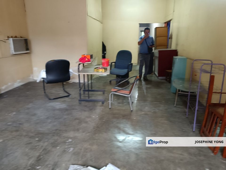 FOR RENT – 2 STOREY TERRACE HOUSE @ SALAK SOUTH EASY ACCESS TO KUCHAI LAMA/MID VALLEY/OLD KLANG ROAD, Kuala Lumpur, Salak Selatan