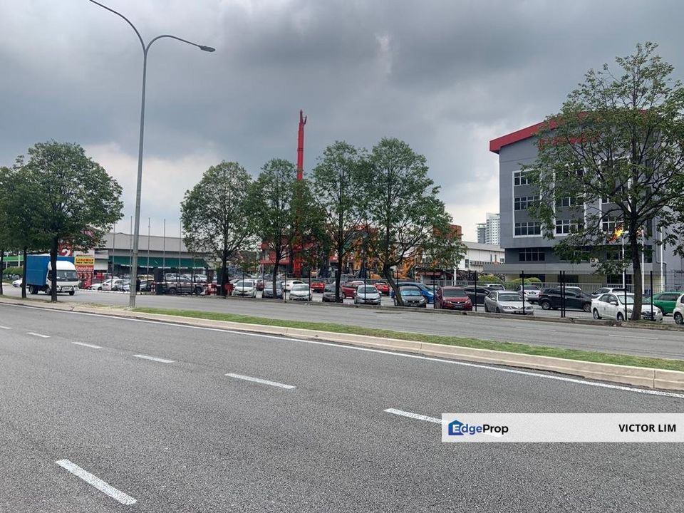 Usj 1 warehouse beside Giant Mydin, Selangor, Subang Jaya