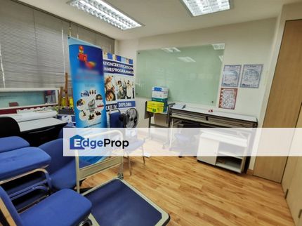 Usj 9 office near LRT and with lift  (Subang Business Centre), Selangor, Subang Jaya