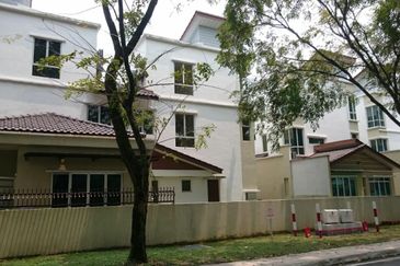 Seksyen 4, Shah Alam