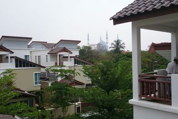 Seksyen 4, Shah Alam