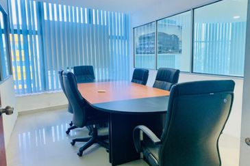 Taipan Business Centre, USJ 10