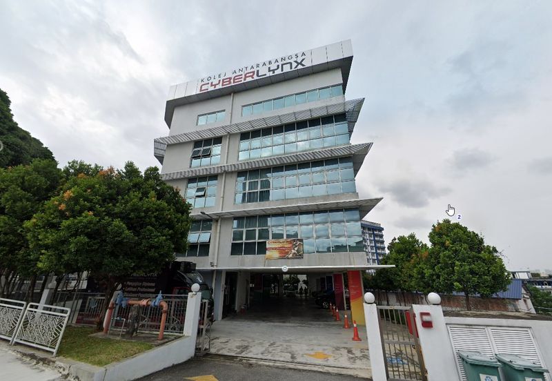 PJ state PJ New Town 4sty en bloc office building for rent face main road