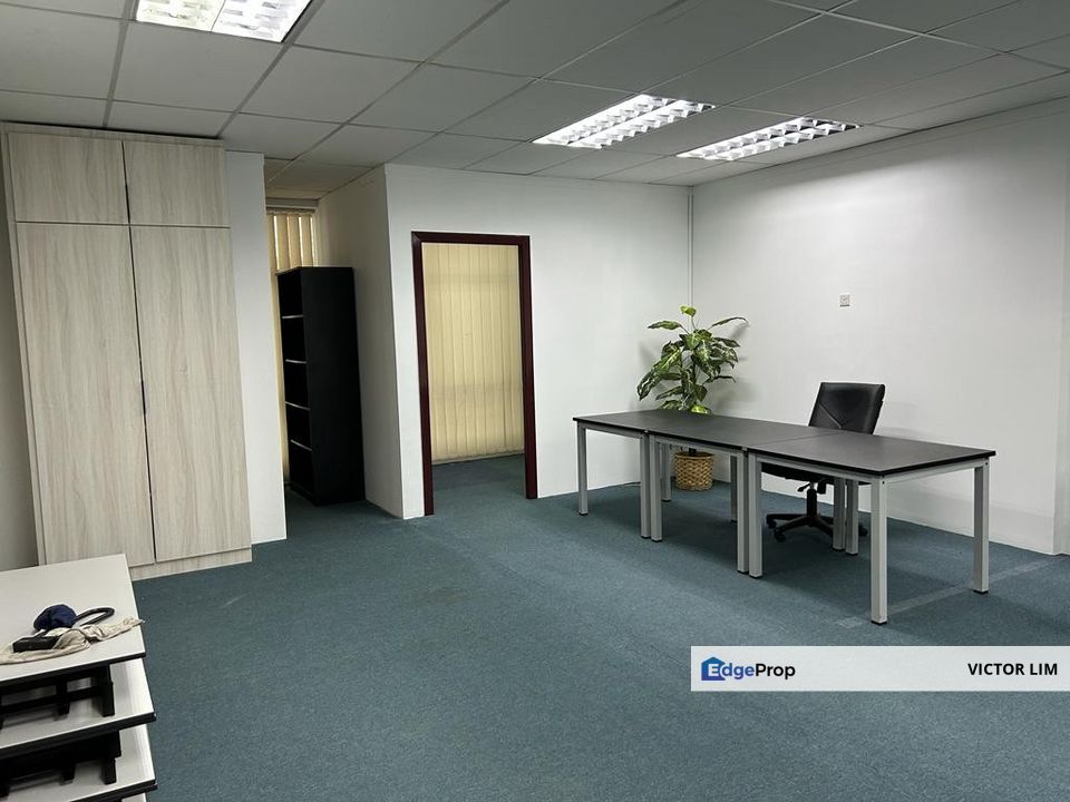 Puchong IOI Boulevard office near LRT station, Selangor, Puchong