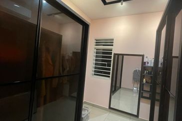 La Thea Residences @ 16 Sierra