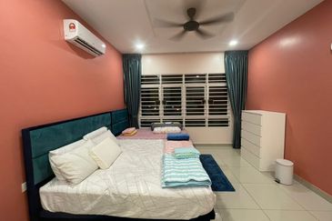 La Thea Residences @ 16 Sierra