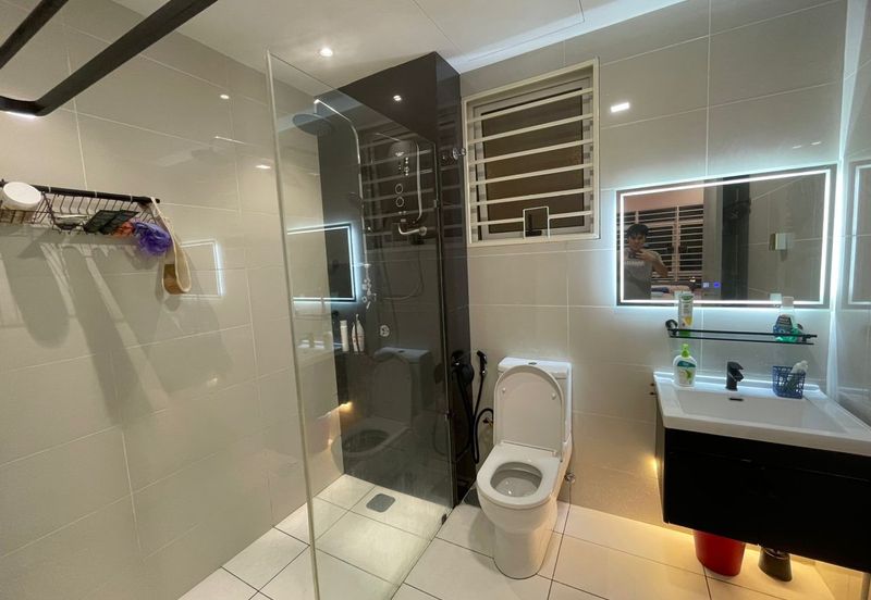 La Thea Residences @ 16 Sierra