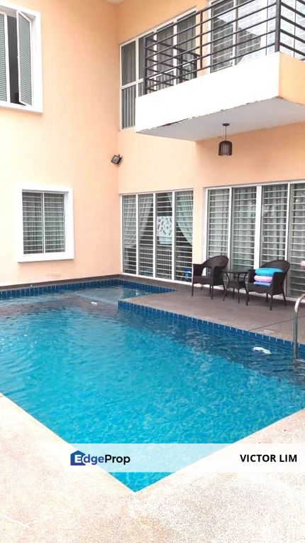 Usj 3d bumi lot 2sty bungalow with swimming pool gated guarded, Selangor, Subang Jaya