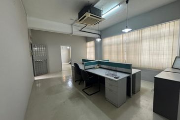 Taipan Business Centre, USJ 10