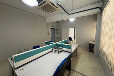 Taipan Business Centre, USJ 10