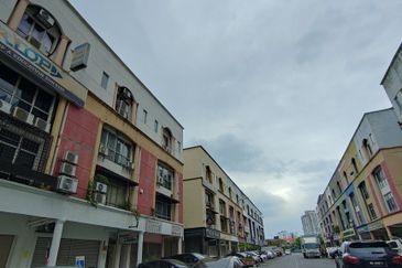 Regalia Business Centre, USJ 1