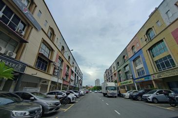 Regalia Business Centre, USJ 1