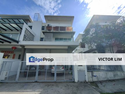 Puchong Amanria Residence 3sty cluster semi-d, Selangor, Puchong