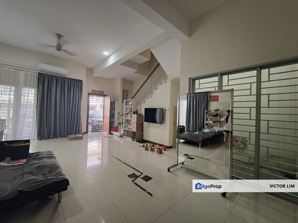 Puchong Amanria Residence 3sty cluster semi-d, Selangor, Puchong