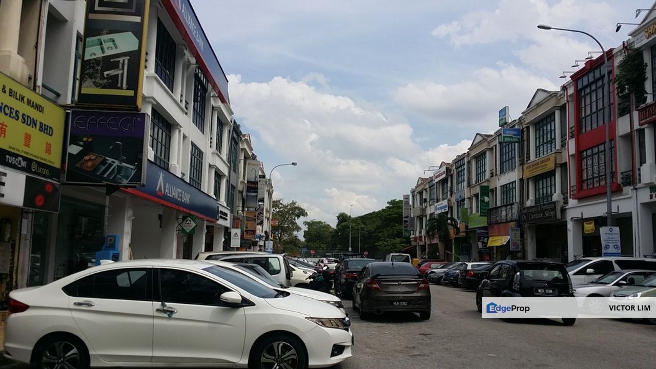 Usj 9 Subang Business Centre 3sty freehold shop near LRT station, Selangor, Subang Jaya