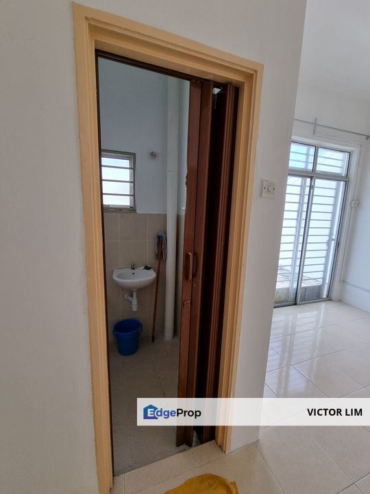 Townhouse Upper unit at Taman Tasik Puchong Town Villa, Selangor, Puchong