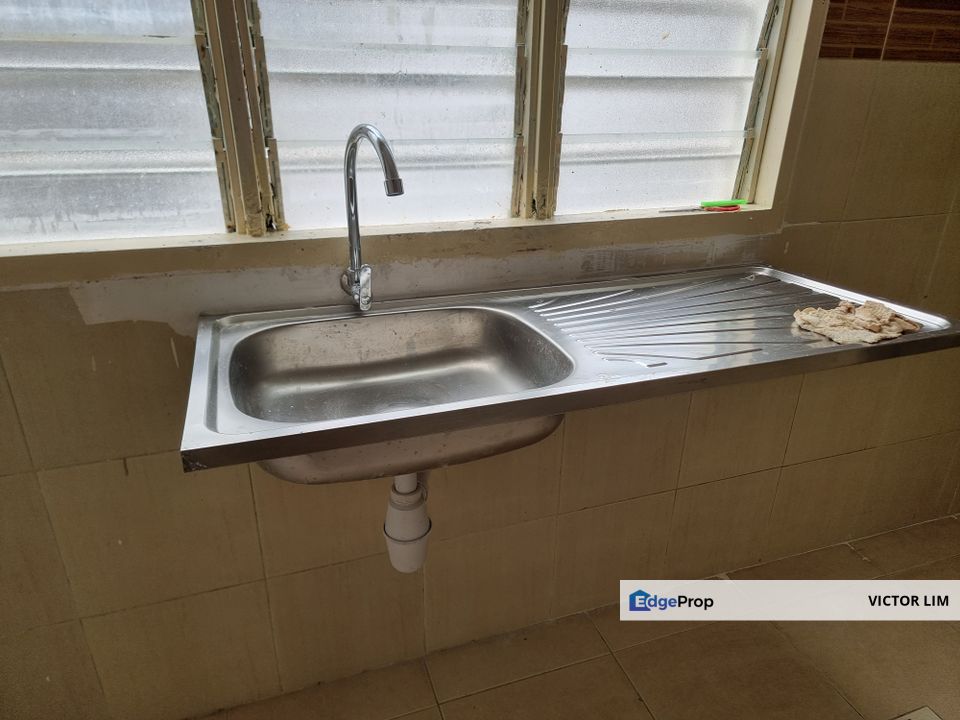 Townhouse Upper unit at Taman Tasik Puchong Town Villa, Selangor, Puchong