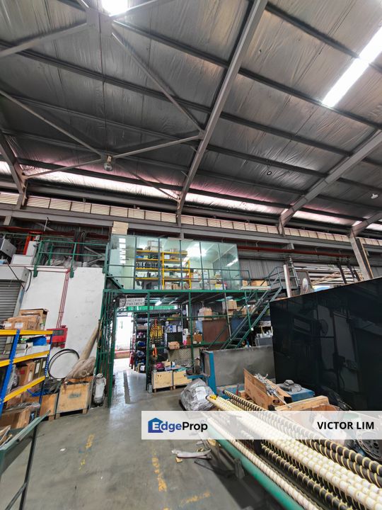 Puchong Utama Corner FREEHOLD Factory nearby Puteri Puchong, Selangor, Puchong