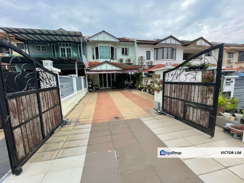 Renovated 22x100 2sty link house in gate guarded Taman Mutiara Indah, Selangor, Puchong South