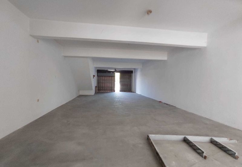 Jalan Pasir Puteh, Station 18