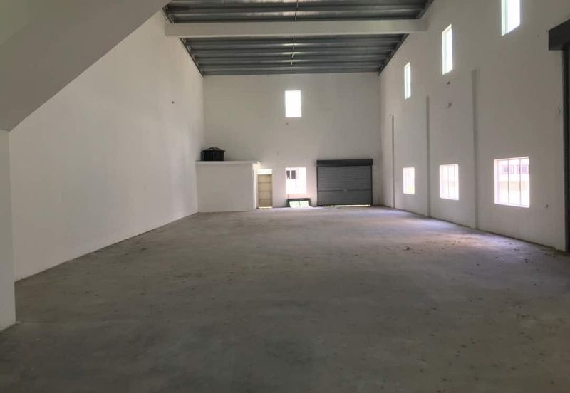 Kawasan Perindustrian Klebang - 1.5 Semi-D Corner Factory For Rent