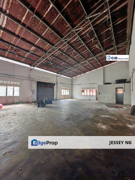 2 Adjoining 10000 sq 1.5 storey semid factory at Pengkalan for sale , Perak, Ipoh