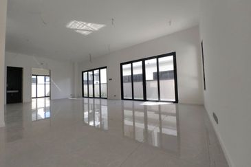 JALAN THOMPSON/JALAN TUN DR ISMAIL