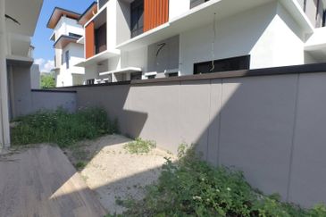 JALAN THOMPSON/JALAN TUN DR ISMAIL