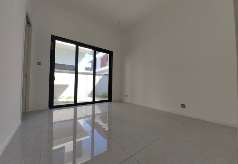 JALAN THOMPSON/JALAN TUN DR ISMAIL