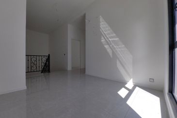 JALAN THOMPSON/JALAN TUN DR ISMAIL