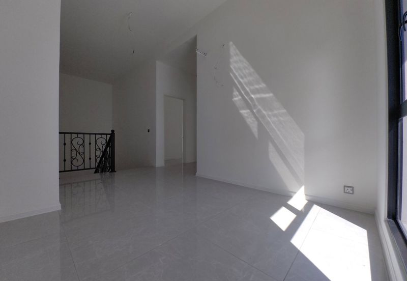 JALAN THOMPSON/JALAN TUN DR ISMAIL