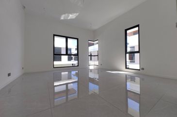 JALAN THOMPSON/JALAN TUN DR ISMAIL