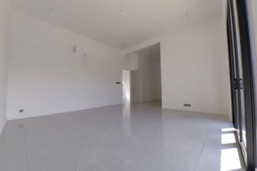 JALAN THOMPSON/JALAN TUN DR ISMAIL