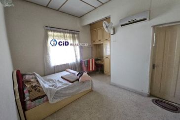 TAMAN RAPAT SETIA BARU