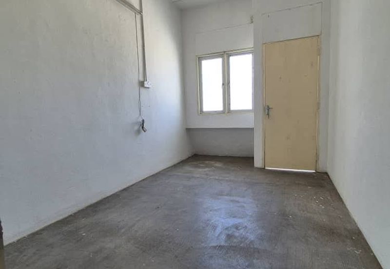 Good location 2 Storey shoplot for sale in Bandar Baru Parit Buntar Perak 