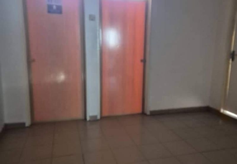 Good location 2 Storey shoplot for sale in Bandar Baru Parit Buntar Perak 