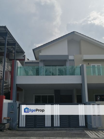 Panorama lapangan Kinara Double Storey House For Sale, Perak, Kinta