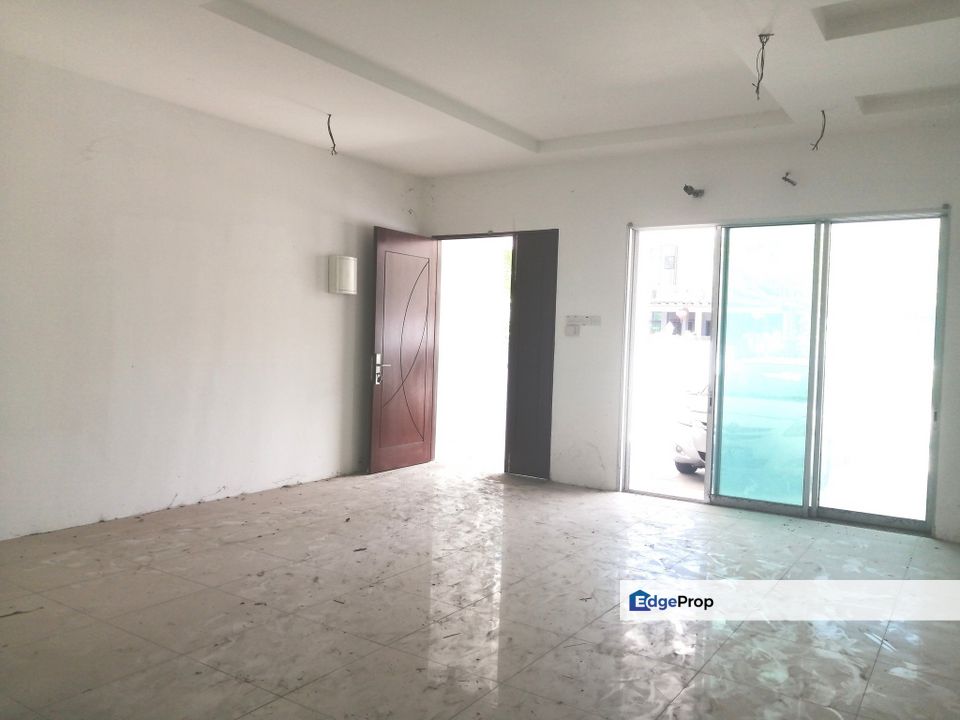 Panorama lapangan Kinara Double Storey House For Sale, Perak, Kinta