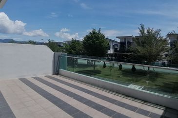 PANORAMA LAPANGAN KINARA