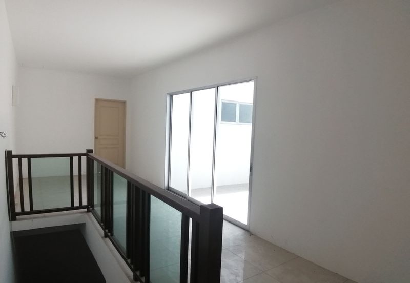 PANORAMA LAPANGAN KINARA