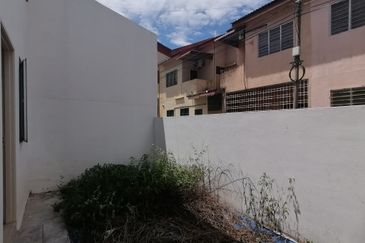 PANORAMA LAPANGAN KINARA