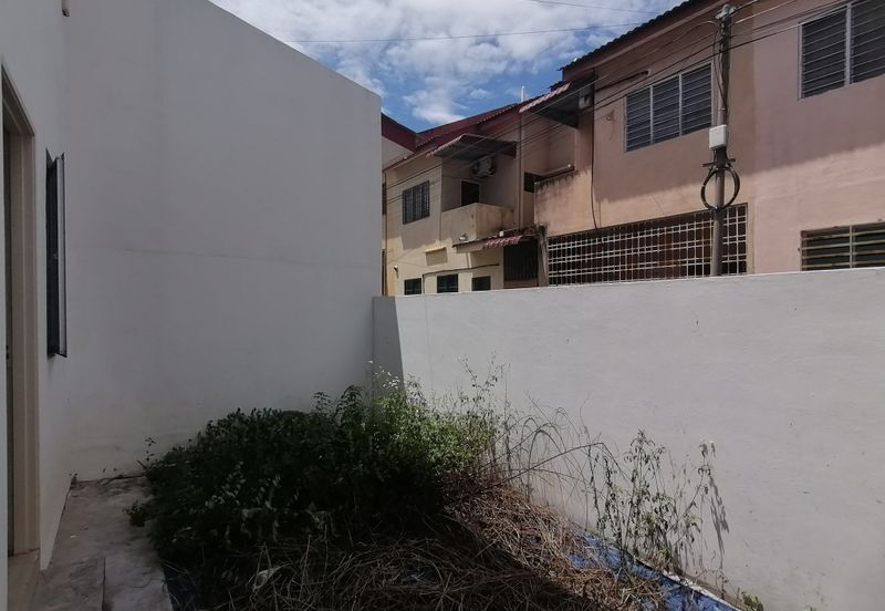 PANORAMA LAPANGAN KINARA