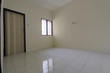 Panorama Lapangan Perdana