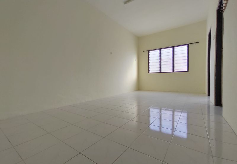 Panorama Lapangan Perdana