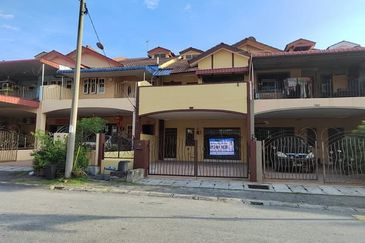 Panorama Lapangan Perdana