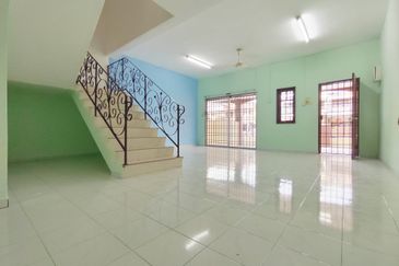 Panorama Lapangan Perdana